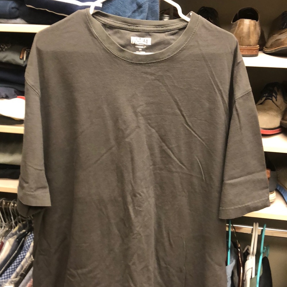 Duluth Trading Company long tail t-shirt